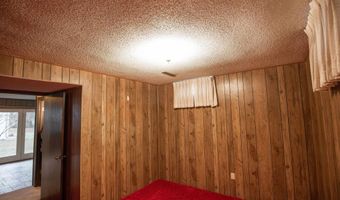 931 E Oak St, Algona, IA 50511