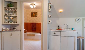 234 Log City Rd, Amsterdam, NY 12010