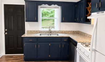 4394 Overlook Dr, Acworth, GA 30101