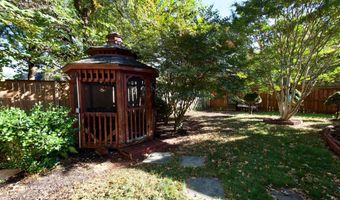 7052 WARDELL St, Annandale, VA 22003