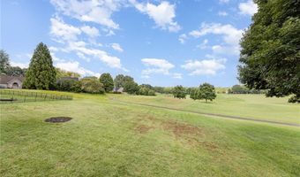 376 Kingsmill Dr, Advance, NC 27006