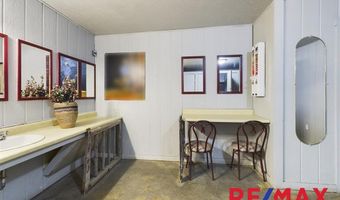 214 Yellowstone Ave, Cody, WY 82414