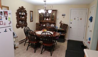 65 Smith St, Augusta, ME 04330