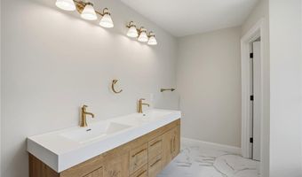 413 New River Rd, Lincoln, RI 02838