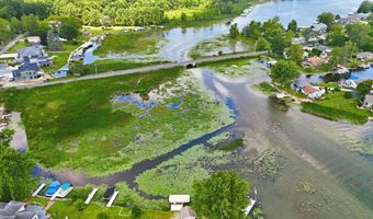 300 Lane 195 Crooked Lk, Angola, IN 46703