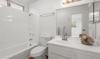 2222 Apoepoe St, Pearl City, HI 96782