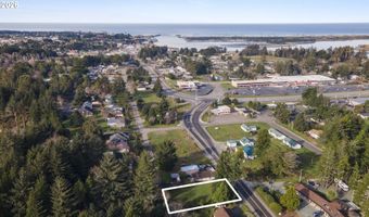 1168 2ND St, Bandon, OR 97411