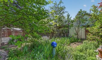 324 Liberty St, Ashland, OR 97520