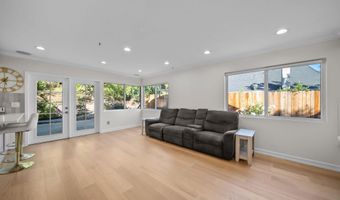 30729 Lakefront Dr, Agoura Hills, CA 91301