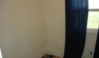 8 Holiday Ln, Standish, ME 04084