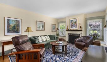 141 Coggeshall Ave, Newport, RI 02840