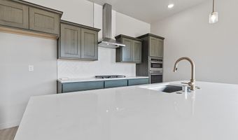 3674 Red Arroyo Dr, Alamogordo, NM 88310