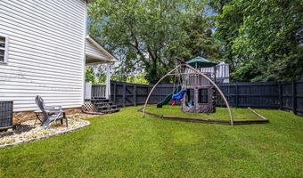 208 Hallock Pl, Abingdon, VA 24210