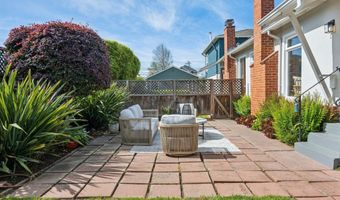 3239 Briggs Ave, Alameda, CA 94501
