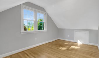 2911 EDGEHILL Dr, Alexandria, VA 22302