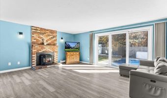 2 Westerly Dr, Bourne, MA 02532