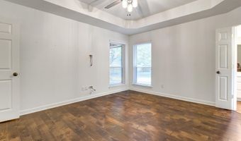 208 James St, Aledo, TX 76008
