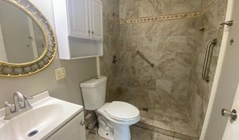 570 W Wycough St, Batesville, AR 72501
