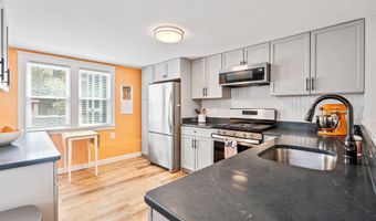 313 N PAYNE St, Alexandria, VA 22314