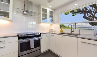 10 WAILEA EKOLU Pl 105, Kihei, HI 96753