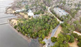 1384 Eden Rd, Awendaw, SC 29429