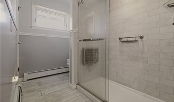 25 Westport Harbor Rd, Little Compton, RI 02837