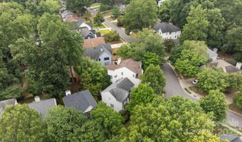 1904 Dearmon Dr, Charlotte, NC 28205