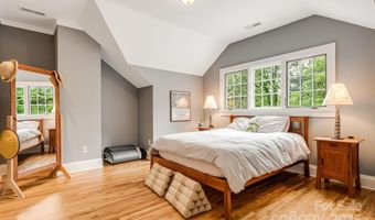 7 Kenilwood Pl, Asheville, NC 28803