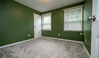 1768 Celeste Cir, Austintown, OH 44511