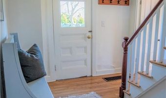 127 Willow Ave, Little Compton, RI 02837