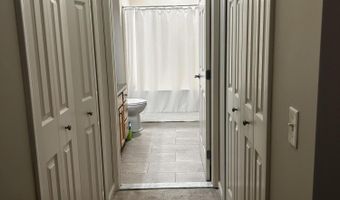 301 Scio Village Ct 149, Ann Arbor, MI 48103