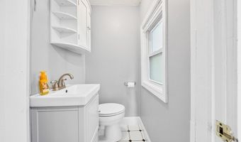 74 Rhinecliff St, Arlington, MA 02476