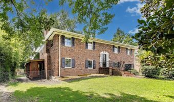 2403 SHERWOOD HALL Ln, Alexandria, VA 22306