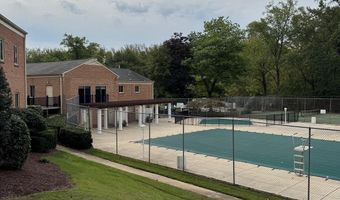 10524 WEYMOUTH St W-1, Bethesda, MD 20814