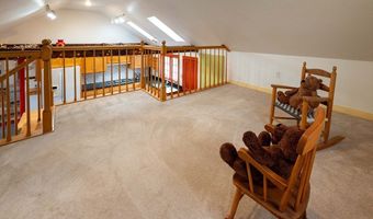 25 S Main St, Belchertown, MA 01007