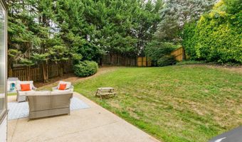 9304 WILDOAK Dr, Bethesda, MD 20814
