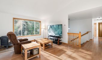 3147 NE Purcell Blvd, Bend, OR 97701