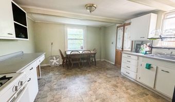 1384 Boston Ave, Bridgeport, CT 06610