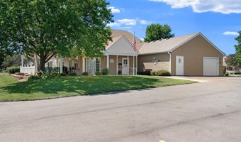 2100 Burr Oak Dr Ln B, Austin, MN 55912