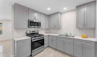 33300 S RIVER BEND Rd, Black Canyon City, AZ 85324