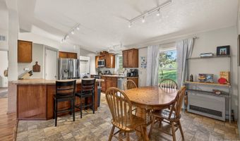 107 S Van Wyck Ave, Cascade, ID 83611
