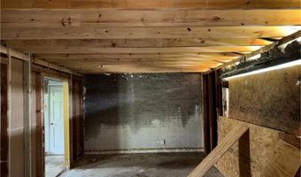 1104 C St, Barling, AR 72923