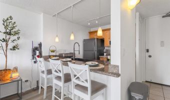 98-500 Koauka Loop 8N, Aiea, HI 96701