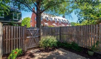 3420 S WAKEFIELD St S, Arlington, VA 22206