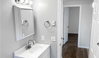 57 Friendship St, Newport, RI 02840