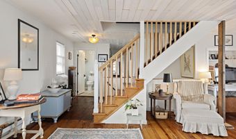 210 N BEACH Ave, Beach Haven, NJ 08008