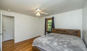 2390 Glenn Dr, Arnold, MO 63010