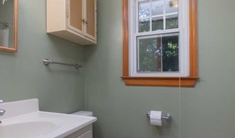 148 Skyridge Rd 148, Bristol, CT 06010