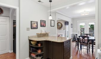 2712 KENWOOD Ave, Alexandria, VA 22302