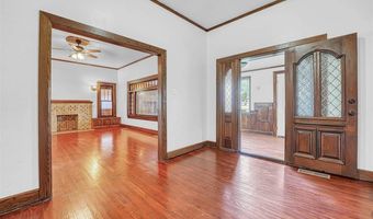 302 S 6th St, Chickasha, OK 73018